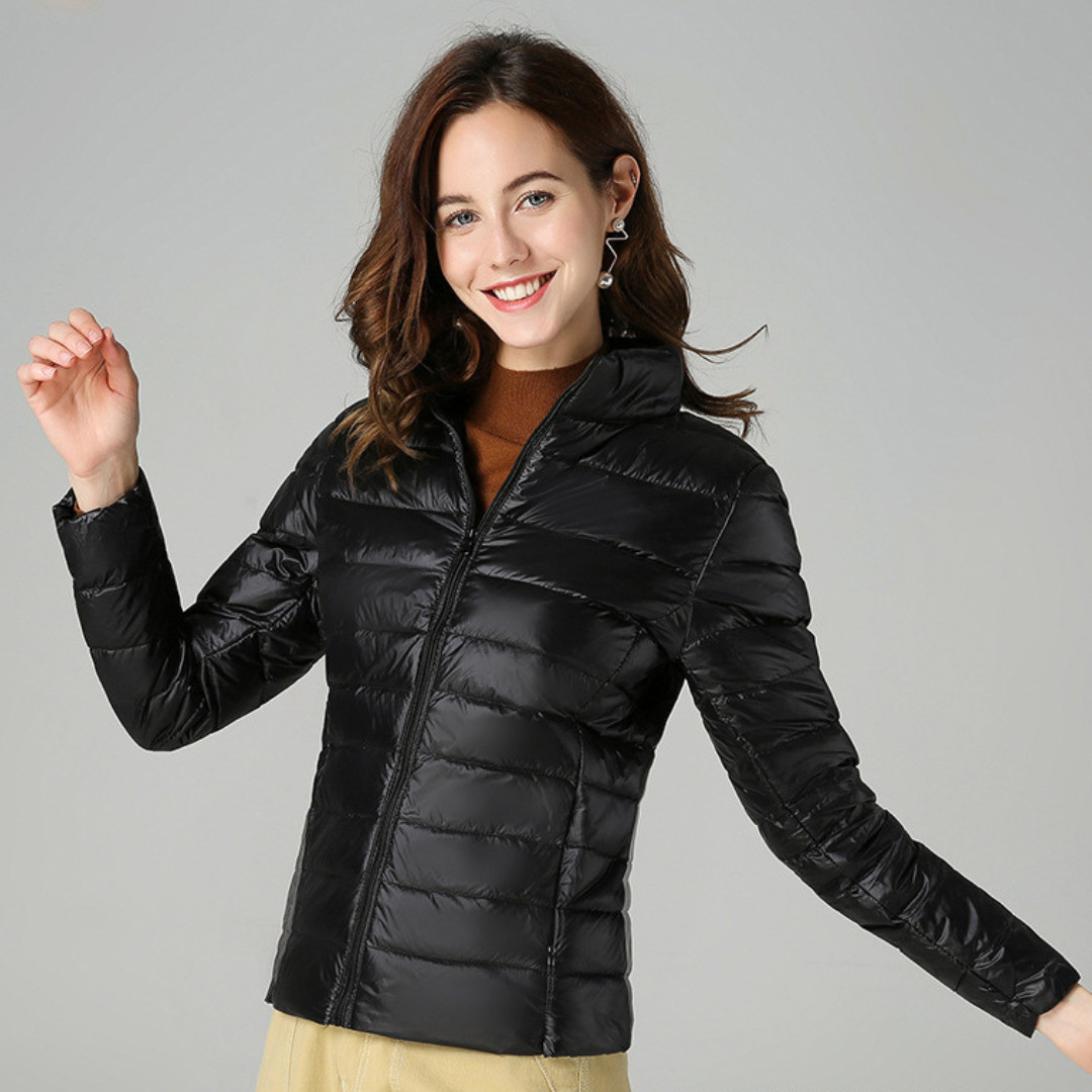 Elva Stockholm™ | Ultralätt Jacka med Vita Ankorfjädrar – Nya färger